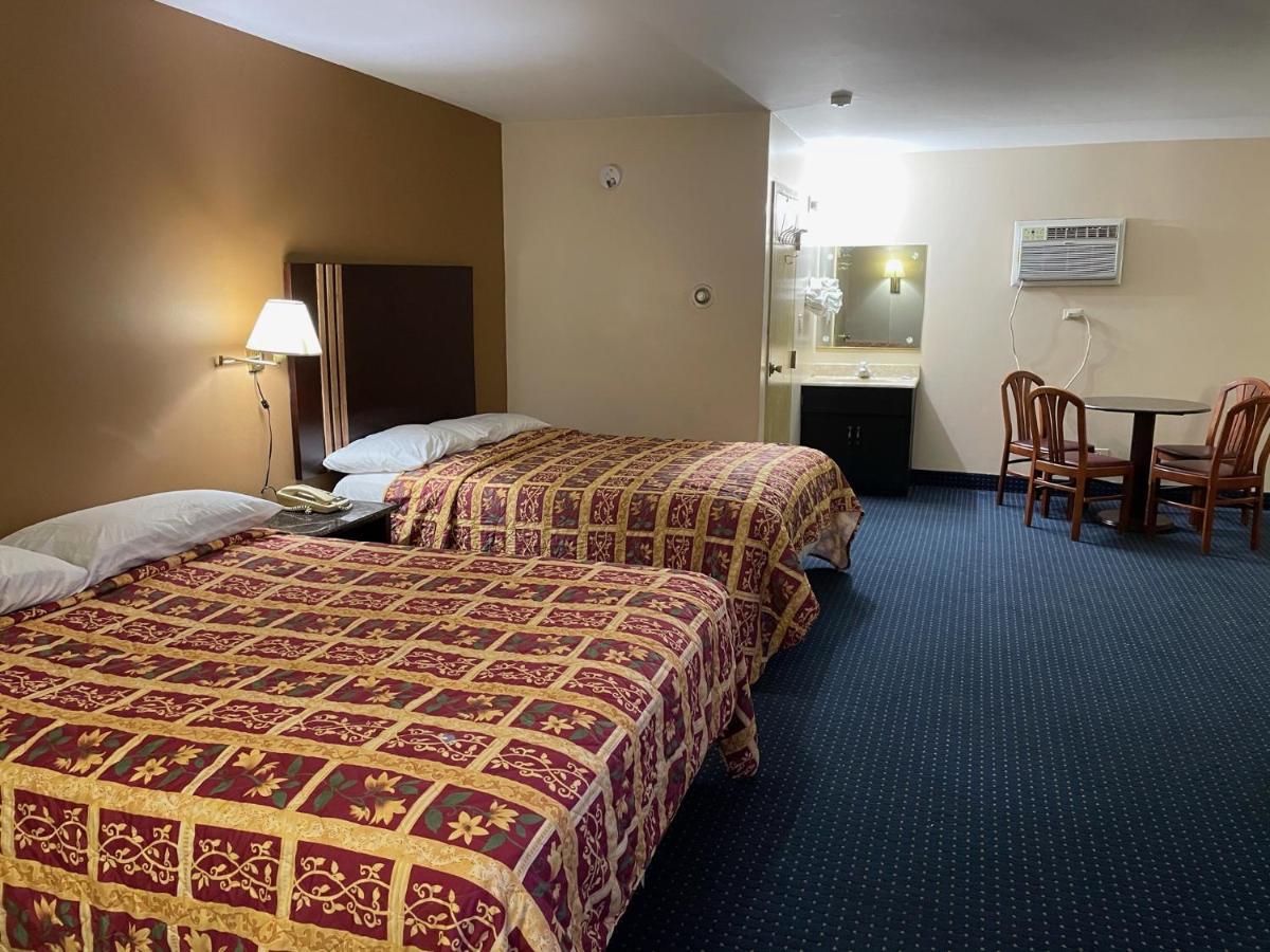 American Inn And Suites 컨츄리사이드 외부 사진