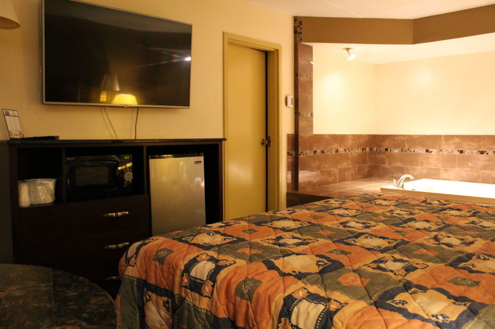American Inn And Suites 컨츄리사이드 외부 사진