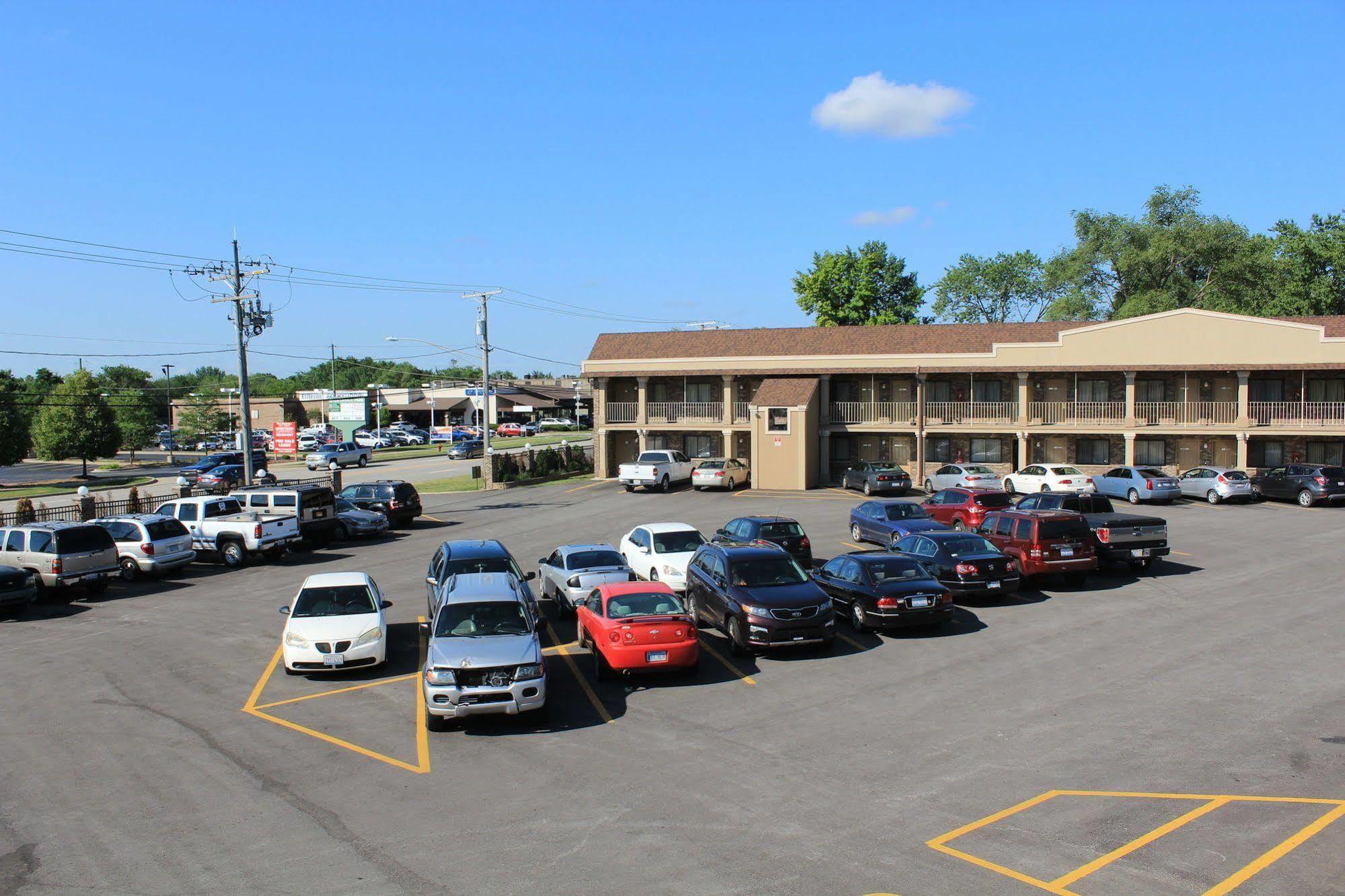 American Inn And Suites 컨츄리사이드 외부 사진